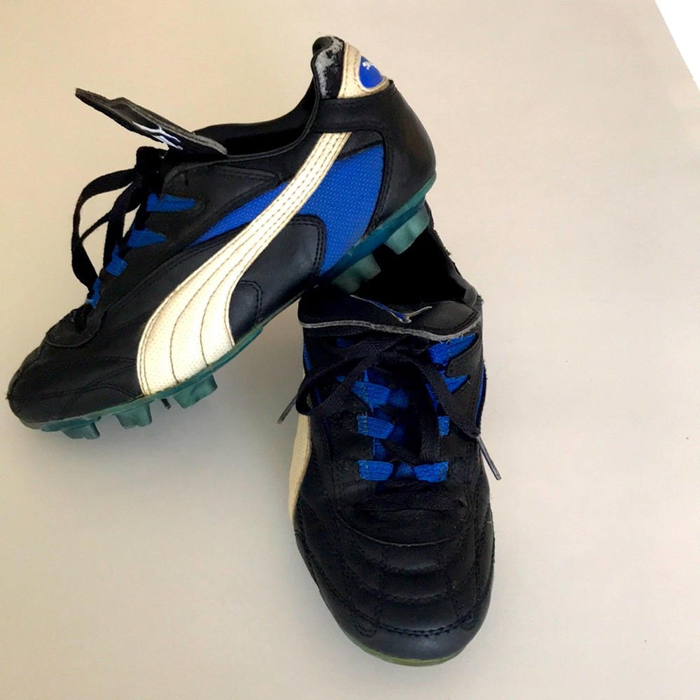 Puma Junior soccer cleats